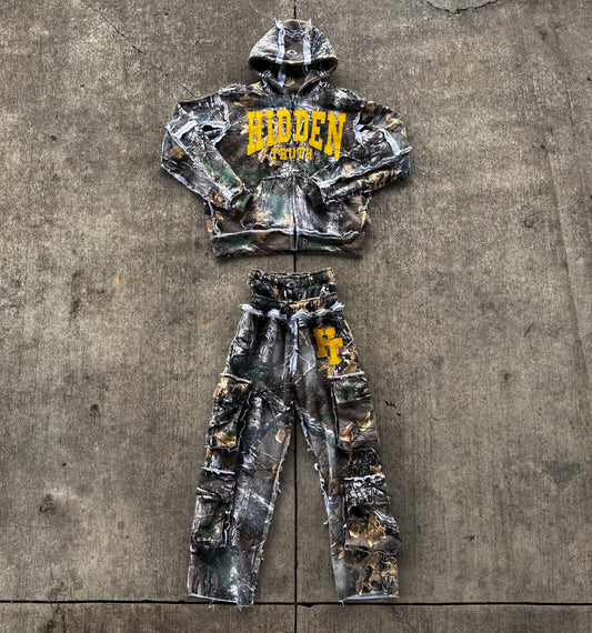 “CAMO” ET TRACKSUIT