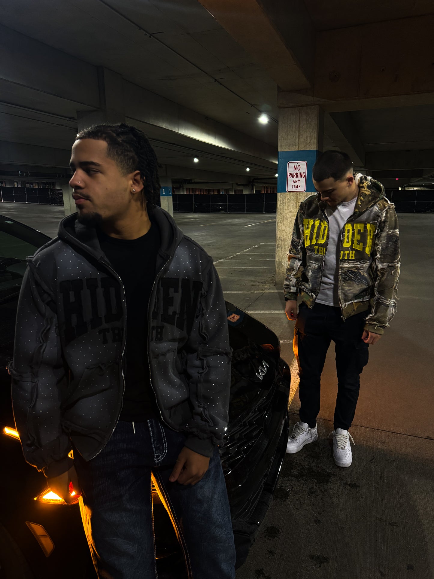 “SMOKE” ET ZIP UP