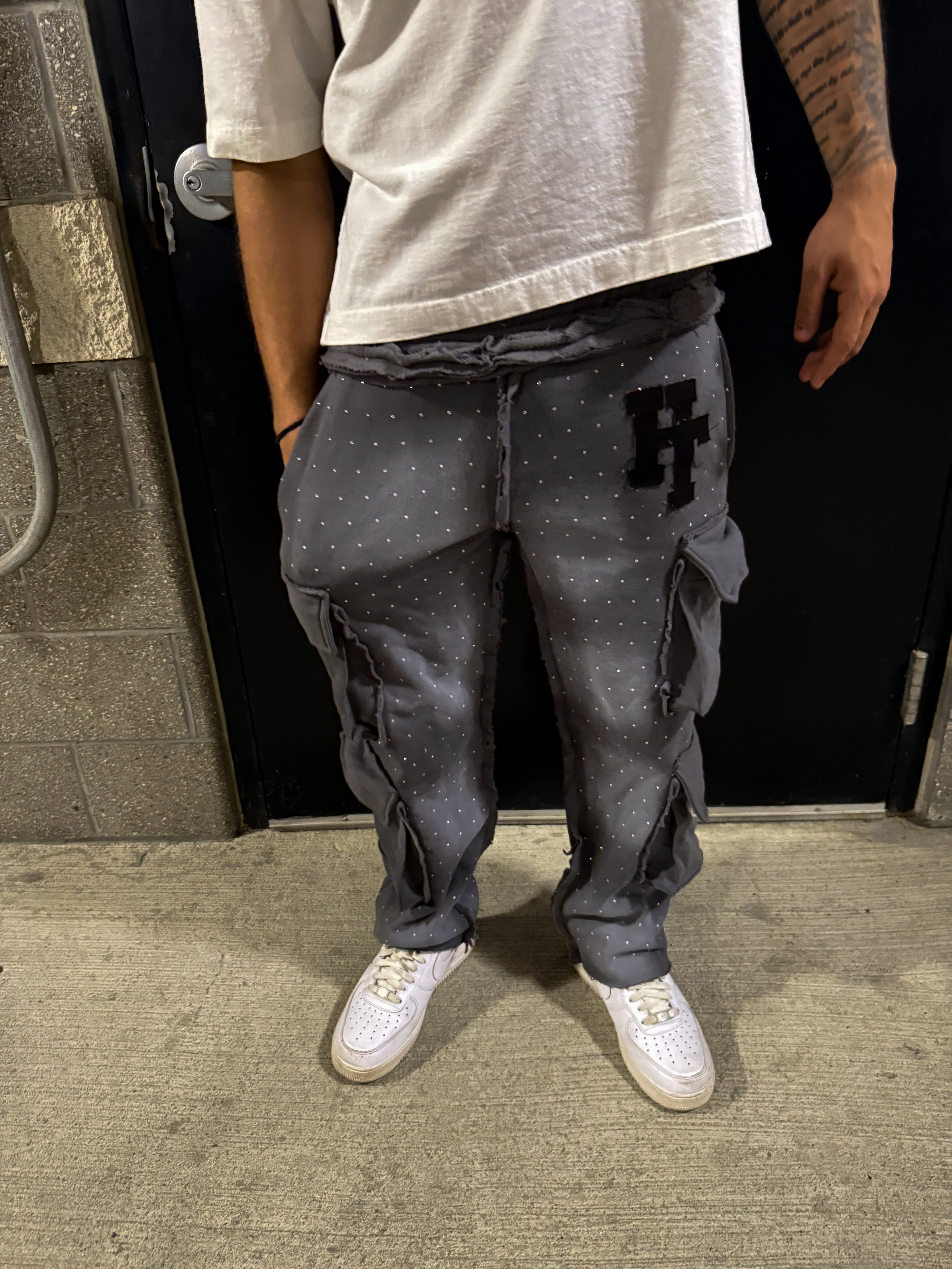 “SMOKE” ET SWEATS